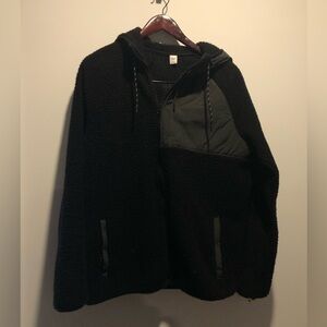 Old Navy Men's Black Zip-Up Sweater